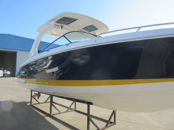 Used 2021 Chaparral 307 SSX for sale